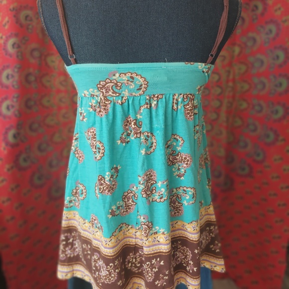 Debbie Miller for Rigo Tank - Picture 3 of 10